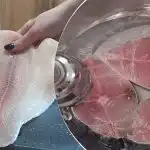 Hoe je vis kunt bakken zonder stank zoals in een restaurant: slechts een paar mensen kennen deze methode Hoe je vis kunt bakken zonder stank zoals in een