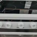 Wat gebeurt er als je over je kookplaat wrijft met een papiergum: niet voor de hand liggende reiniging zonder chemicaliën wat-gebeurt-er-als-je-over-je-kookplaat-wrijft-met.jpg